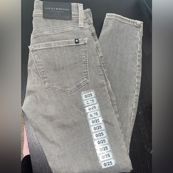 Lucky Brand grey and black jeans. Mid rise super skinny Ava - Picture 3 of 4